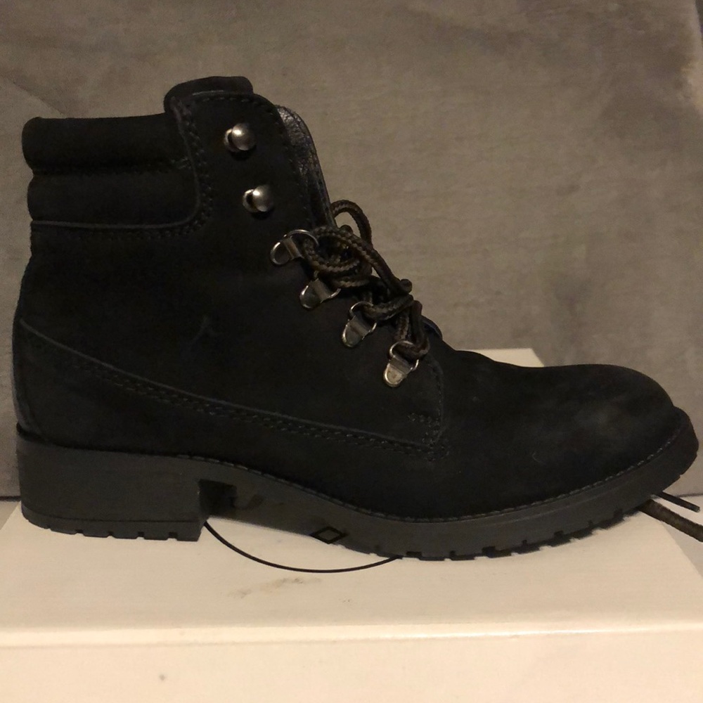 Steve Madden boots